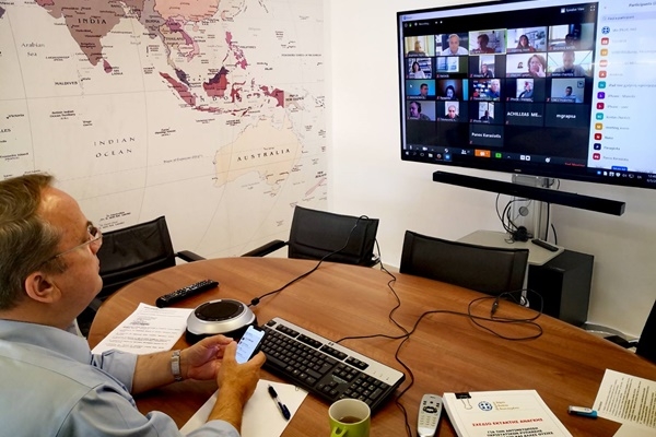 &Sigma;&upsilon;&nu;&epsilon;&delta;&rho;ί&alpha;&sigma;&epsilon; &mu;&epsilon; &tau;&eta;&lambda;&epsilon;&delta;&iota;ά&sigma;&kappa;&epsilon;&psi;&eta; &tau;&omicron; &Sigma;&upsilon;&nu;&tau;&omicron;&nu;&iota;&sigma;&tau;&iota;&kappa;ό &Tau;&omicron;&pi;&iota;&kappa;ό Ό&rho;&gamma;&alpha;&nu;&omicron; &Pi;&omicron;&lambda;&iota;&tau;&iota;&kappa;ή&sigmaf; &Pi;&rho;&omicron;&sigma;&tau;&alpha;&sigma;ί&alpha;&sigmaf;