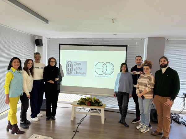 &Omicron;&lambda;&omicron;&kappa;&lambda;&eta;&rho;ώ&theta;&eta;&kappa;&epsilon; &omicron; &kappa;ύ&kappa;&lambda;&omicron;&sigmaf; &sigma;&epsilon;&mu;&iota;&nu;&alpha;&rho;ί&omega;&nu; &gamma;&iota;&alpha; &tau;&eta;&nu; &alpha;&pi;&omicron;&delta;ό&mu;&eta;&sigma;&eta; &tau;&omega;&nu; έ&mu;&phi;&upsilon;&lambda;&omega;&nu; &sigma;&tau;&epsilon;&rho;&epsilon;&omicron;&tau;ύ&pi;&omega;&nu;