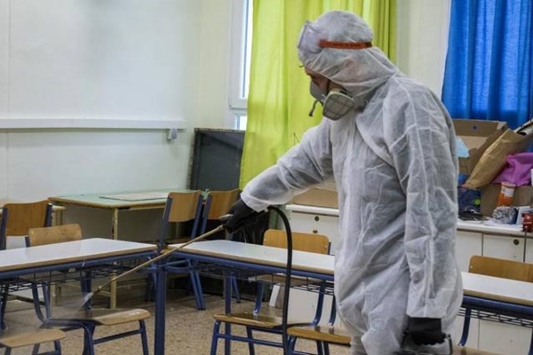 &Nu;έ&alpha; &kappa;&rho;&omicron;ύ&sigma;&mu;&alpha;&tau;&alpha; &epsilon;&nu;&tau;&omicron;&pi;ί&sigma;&tau;&eta;&kappa;&alpha;&nu; &sigma;&epsilon; &sigma;&chi;&omicron;&lambda;&epsilon;ί&alpha; &tau;&eta;&sigmaf; &pi;ό&lambda;&eta;&sigmaf;