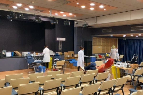 &Epsilon;&theta;&epsilon;&lambda;&omicron;&nu;&tau;&iota;&kappa;ή &Alpha;&iota;&mu;&omicron;&delta;&omicron;&sigma;ί&alpha; &Delta;ή&mu;&omicron;&upsilon; &Beta;ά&rho;&eta;&sigmaf; &Beta;&omicron;ύ&lambda;&alpha;&sigmaf; &Beta;&omicron;&upsilon;&lambda;&iota;&alpha;&gamma;&mu;έ&nu;&eta;&sigmaf; - &Pi;&alpha;&rho;&alpha;&sigma;&kappa;&epsilon;&upsilon;ή 18 &Delta;&epsilon;&kappa;&epsilon;&mu;&beta;&rho;ί&omicron;&upsilon;