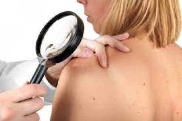 &Omicron;&mu;&iota;&lambda;ί&alpha; &mu;&epsilon; &theta;έ&mu;&alpha; &laquo;&Kappa;&alpha;&lambda;&omicron;&kappa;&alpha;ί&rho;&iota; &amp; &Mu;&epsilon;&lambda;ά&nu;&omega;&mu;&alpha;&raquo;