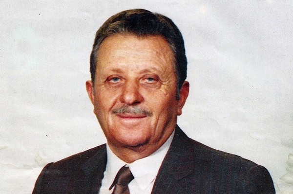 &Alpha;&pi;&epsilon;&beta;ί&omega;&sigma;&epsilon; &omicron; &pi;&rho;ώ&eta;&nu; &Delta;ή&mu;&alpha;&rho;&chi;&omicron;&sigmaf; &Beta;&omicron;ύ&lambda;&alpha;&sigmaf; &Gamma;&iota;ά&nu;&nu;&eta;&sigmaf; &Kappa;&iota;&omicron;ύ&kappa;&eta;&sigmaf;