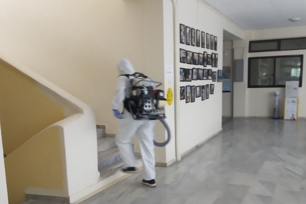 &Nu;έ&alpha; &kappa;&rho;&omicron;ύ&sigma;&mu;&alpha;&tau;&alpha; &epsilon;&nu;&tau;&omicron;&pi;ί&sigma;&tau;&eta;&kappa;&alpha;&nu; &sigma;&epsilon; &sigma;&chi;&omicron;&lambda;&epsilon;ί&alpha; &tau;&eta;&sigmaf; &pi;ό&lambda;&eta;&sigmaf;