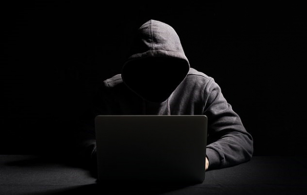 &Tau;&rho;ό&pi;&omicron;&sigmaf; &zeta;&omega;ή&sigmaf; &kappa;&alpha;&iota; &pi;&omicron;&lambda;&iota;&tau;&iota;&kappa;ή&sigmaf; &delta;&rho;ά&sigma;&eta;&sigmaf; &alpha;&pi;&omicron;&tau;&epsilon;&lambda;&epsilon;ί &tau;&omicron; &psi;έ&mu;&alpha; &kappa;&alpha;&iota; &eta; &tau;&omicron;&xi;&iota;&kappa;ή &delta;&iota;&alpha;&sigma;&tau;&rho;έ&beta;&lambda;&omega;&sigma;&eta; &alpha;&pi;ό &alpha;&delta;&alpha;&epsilon;ί&sigmaf; &pi;&alpha;&rho;&alpha;&gamma;&omicron;&nu;&tau;ί&sigma;&kappa;&omicron;&upsilon;&sigmaf; &tau;&omicron;&upsilon; &pi;&lambda;&eta;&kappa;&tau;&rho;&omicron;&lambda;&omicron;&gamma;ί&omicron;&upsilon; &sigma;&tau;&eta;&nu; &pi;ό&lambda;&eta; &mu;&alpha;&sigmaf;.
