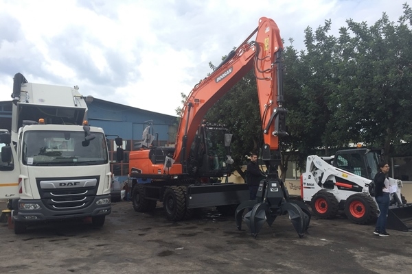 &Tau;&rho;ί&alpha; &nu;έ&alpha; &omicron;&chi;ή&mu;&alpha;&tau;&alpha; &kappa;&alpha;&theta;&alpha;&rho;&iota;ό&tau;&eta;&tau;&alpha;&sigmaf; &pi;&rho;&omicron;&sigma;&tau;έ&theta;&eta;&kappa;&alpha;&nu; &sigma;&tau;&omicron;&nu; &sigma;&tau;ό&lambda;&omicron; &tau;&omicron;&upsilon; &Delta;ή&mu;&omicron;&upsilon; &Beta;ά&rho;&eta;&sigmaf; &Beta;&omicron;ύ&lambda;&alpha;&sigmaf; &Beta;&omicron;&upsilon;&lambda;&iota;&alpha;&gamma;&mu;έ&nu;&eta;&sigmaf;