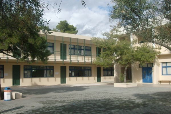 &Theta;&epsilon;&tau;&iota;&kappa;ό&sigmaf; &sigma;&epsilon; &kappa;&omicron;&rho;&omega;&nu;&omicron;ϊό &delta;&iota;&alpha;&gamma;&nu;ώ&sigma;&tau;&eta;&kappa;&epsilon; &mu;&alpha;&theta;&eta;&tau;ή&sigmaf; &tau;&omicron;&upsilon; &Pi;&rho;ώ&tau;&omicron;&upsilon; &Lambda;&upsilon;&kappa;&epsilon;ί&omicron;&upsilon; &Beta;&omicron;ύ&lambda;&alpha;&sigmaf;