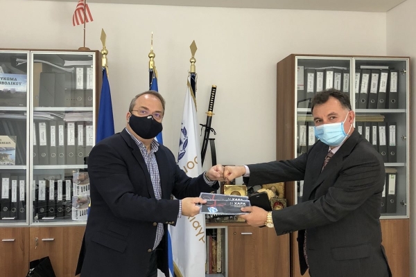 &Omicron; &Delta;ή&mu;&alpha;&rho;&chi;&omicron;&sigmaf; &Beta;ά&rho;&eta;&sigmaf; &Beta;&omicron;ύ&lambda;&alpha;&sigmaf; &Beta;&omicron;&upsilon;&lambda;&iota;&alpha;&gamma;&mu;έ&nu;&eta;&sigmaf;, &Gamma;&rho;&eta;&gamma;ό&rho;&eta;&sigmaf; &Kappa;&omega;&nu;&sigma;&tau;&alpha;&nu;&tau;έ&lambda;&lambda;&omicron;&sigmaf;, &epsilon;&upsilon;&chi;&alpha;&rho;&iota;&sigma;&tau;&epsilon;ί &tau;&omicron; &Rho;&omicron;&tau;&alpha;&rho;&iota;&alpha;&nu;ό Ό&mu;&iota;&lambda;&omicron; &Beta;&omicron;ύ&lambda;&alpha; - &Pi;&alpha;&nu;ό&rho;&alpha;&mu;&alpha; &gamma;&iota;&alpha; &tau;&eta;&nu; &kappa;&omicron;&iota;&nu;&omega;&nu;&iota;&kappa;ή &pi;&rho;&omicron;&sigma;&phi;&omicron;&rho;ά &tau;&omicron;&upsilon;