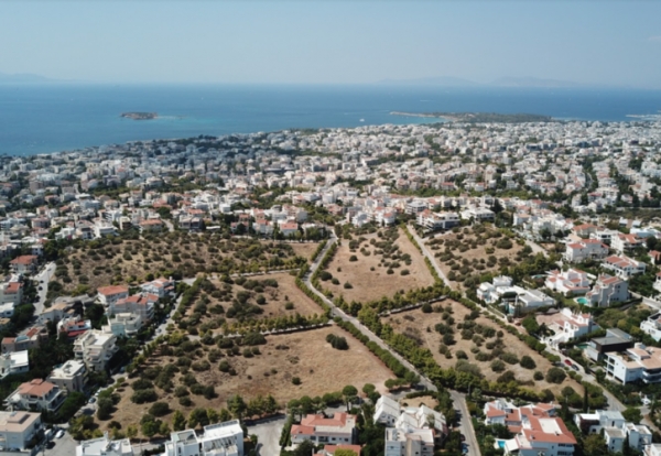 &Sigma;&tau;&omicron; &Sigma;&upsilon;&mu;&beta;&omicron;ύ&lambda;&iota;&omicron; &tau;&eta;&sigmaf; &Epsilon;&pi;&iota;&kappa;&rho;&alpha;&tau;&epsilon;ί&alpha;&sigmaf; &mu;&epsilon; &tau;&rho;&epsilon;&iota;&sigmaf; &pi;&rho;&omicron;&sigma;&phi;&upsilon;&gamma;έ&sigmaf; &tau;&omicron;&upsilon; &Delta;ή&mu;&omicron;&upsilon; &Beta;ά&rho;&eta;&sigmaf; &Beta;&omicron;ύ&lambda;&alpha;&sigmaf; &Beta;&omicron;&upsilon;&lambda;&iota;&alpha;&gamma;&mu;έ&nu;&eta;&sigmaf; &sigma;&upsilon;&nu;&epsilon;&chi;ί&zeta;&epsilon;&tau;&alpha;&iota; &omicron; &alpha;&gamma;ώ&nu;&alpha;&sigmaf; &gamma;&iota;&alpha; &tau;&eta;&nu; &pi;&rho;&omicron;&sigma;&tau;&alpha;&sigma;ί&alpha; &tau;&eta;&sigmaf; &pi;&rho;ά&sigma;&iota;&nu;&eta;&sigmaf; &phi;&upsilon;&sigma;&iota;&omicron;&gamma;&nu;&omega;&mu;ί&alpha;&sigmaf; &tau;&eta;&sigmaf; &pi;ό&lambda;&eta;&sigmaf;